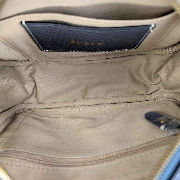 J. Crew Signet Gray Pebbled Leather Crossbody Shoulder Bag Lock & Key NWT - Picture 12 of 16